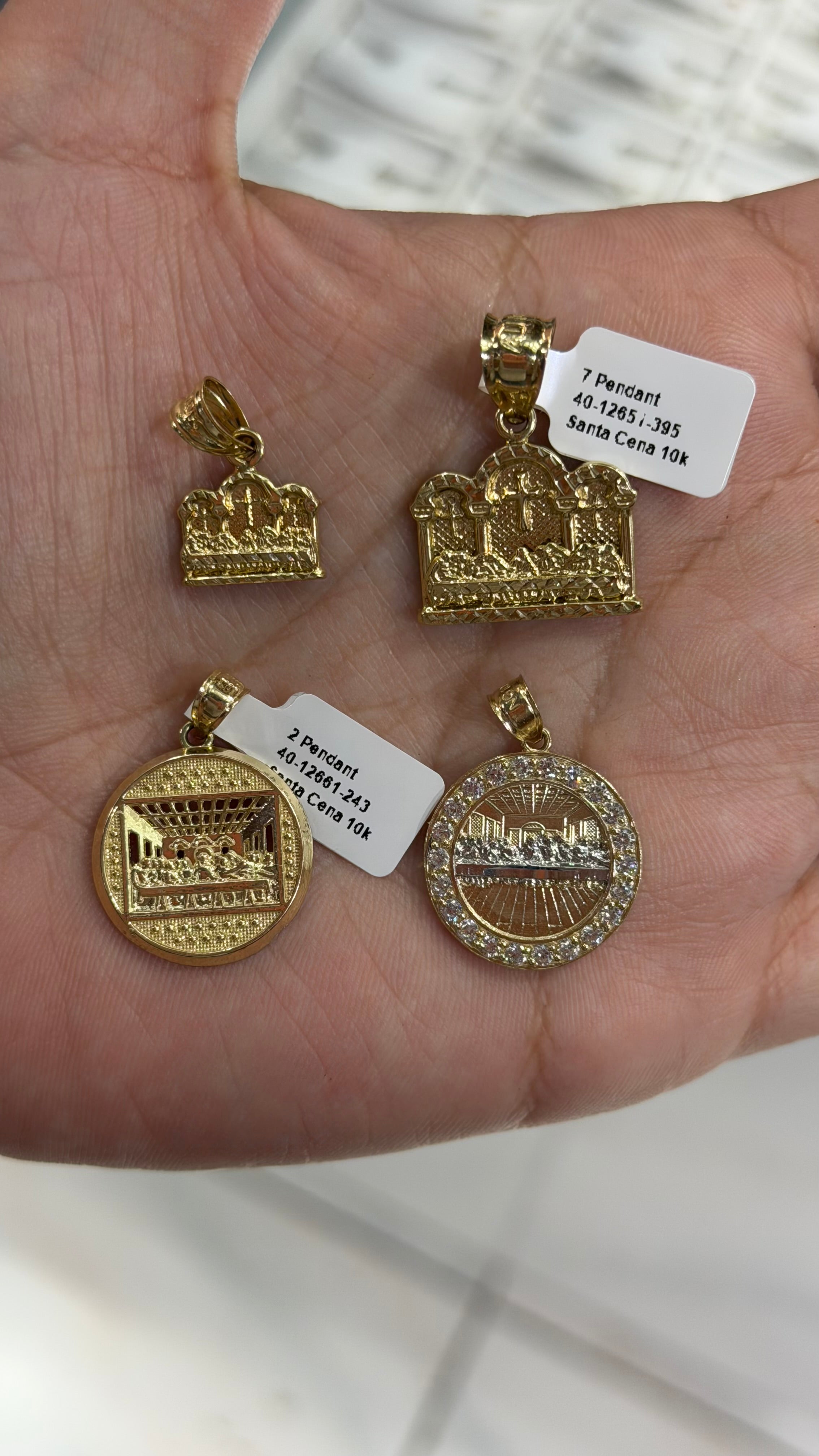 10k Gold Santa Cena Pendant