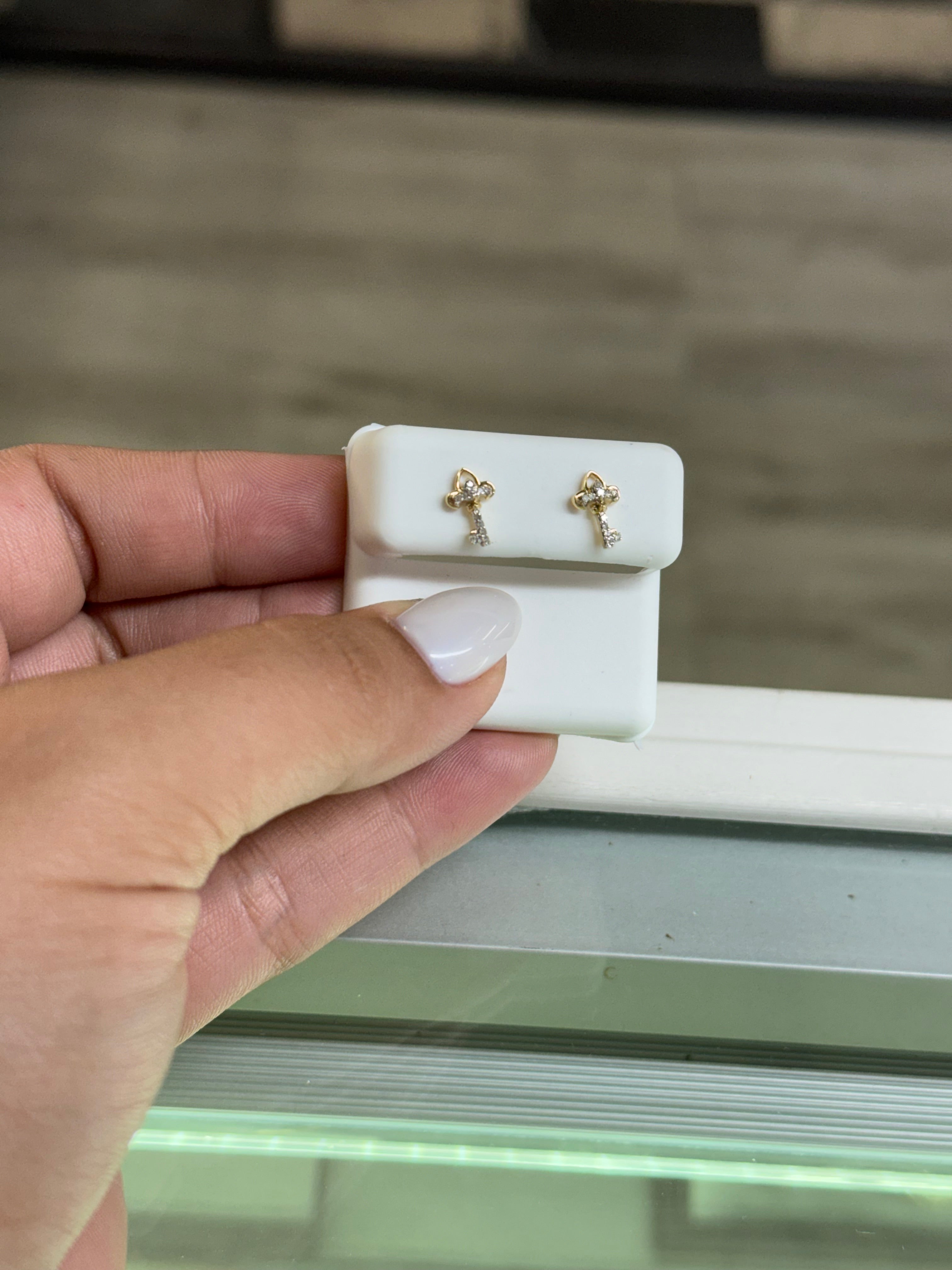 14k Gold- Diamond Studs