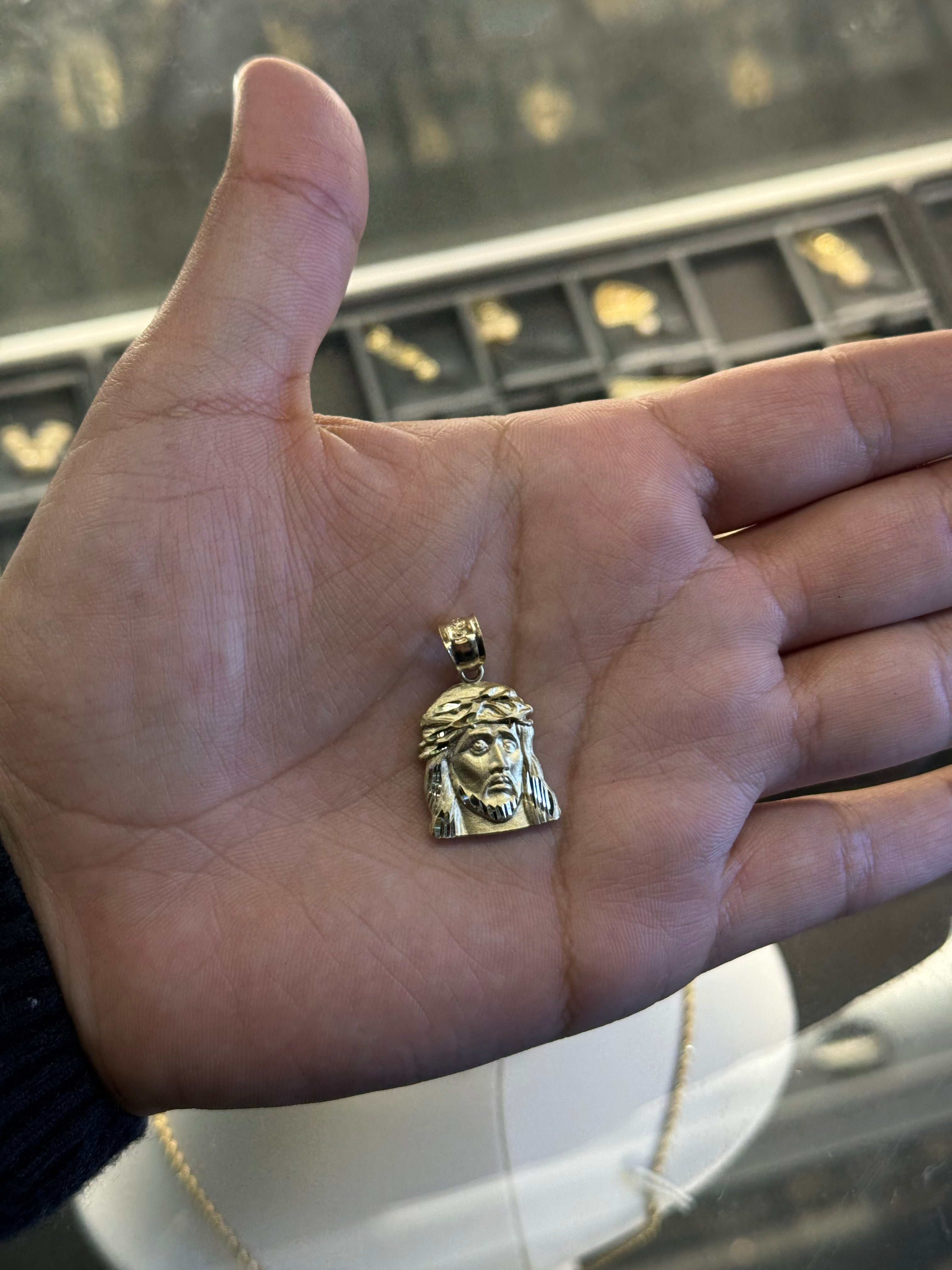 10k Gold - Jesus Pendant