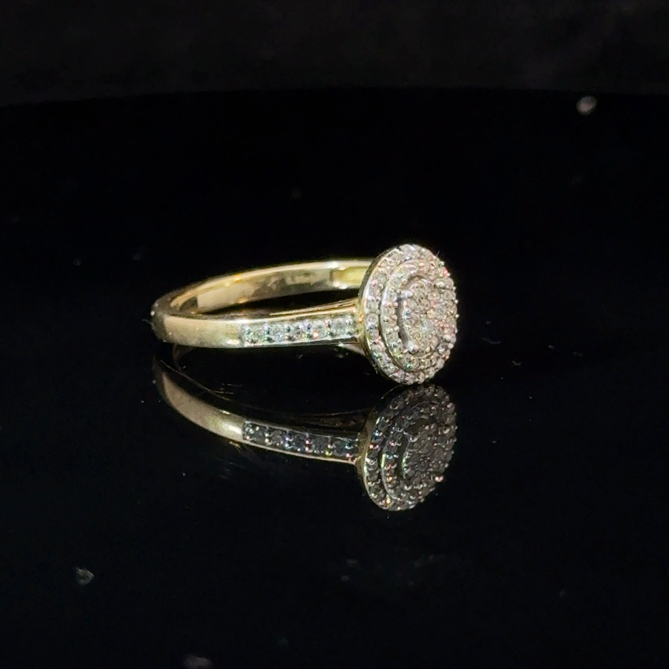 10k Gold & Diamonds Ring