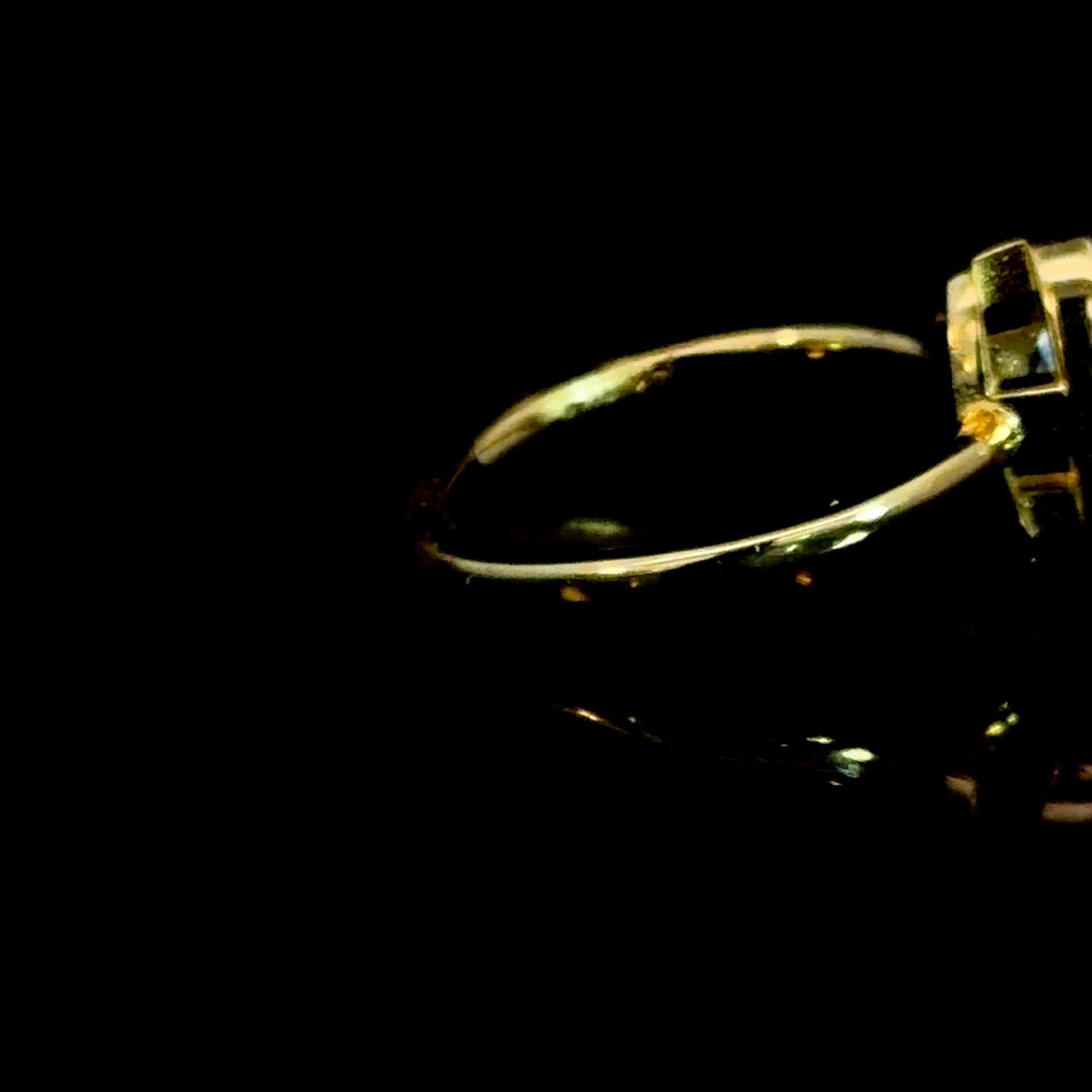 Oval Cut Lab Grown Diamond Bezel Set Solitaire Engagement Ring | 14K Yellow Gold