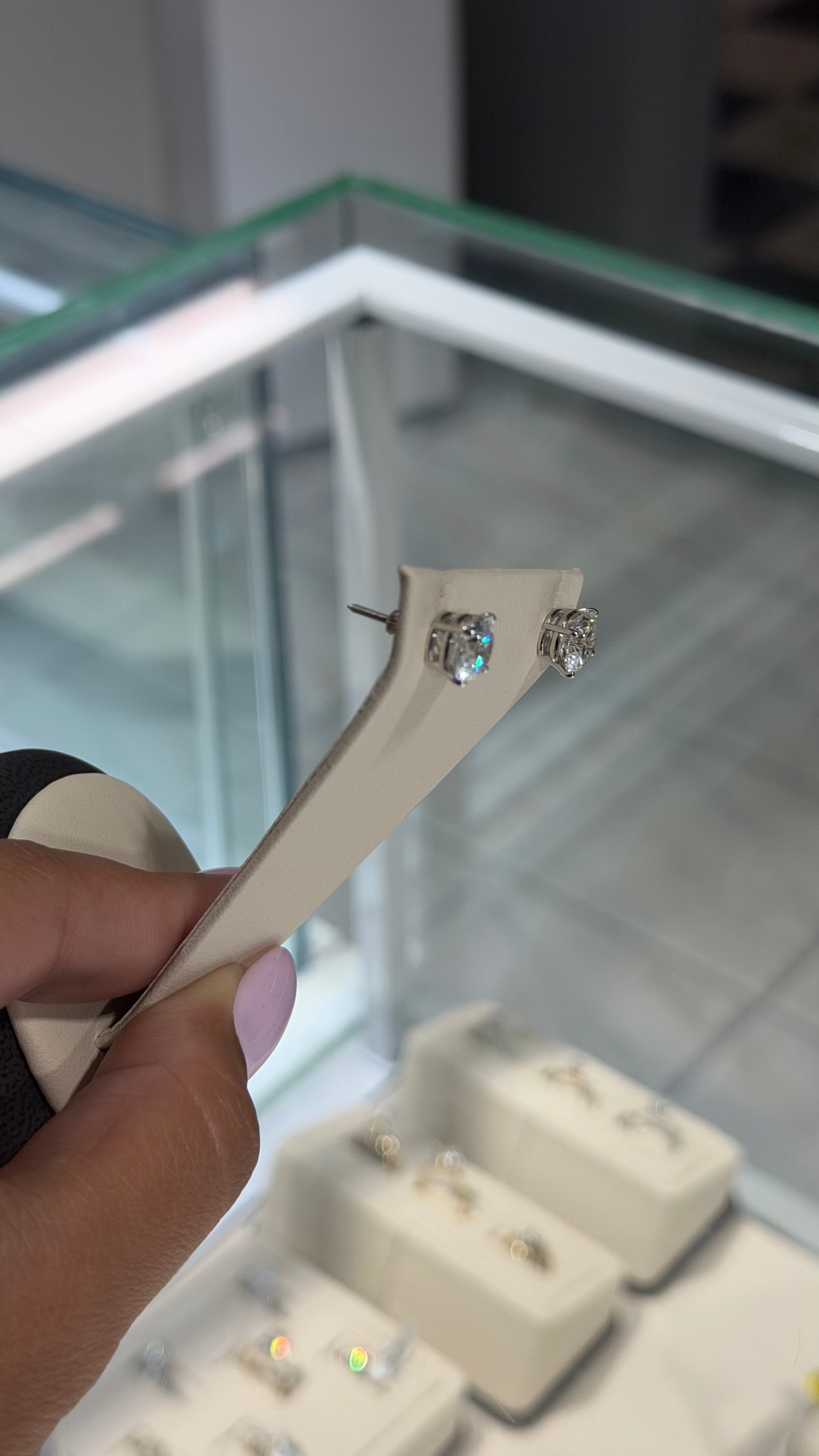 4CTW Round Lab Diamond Studs