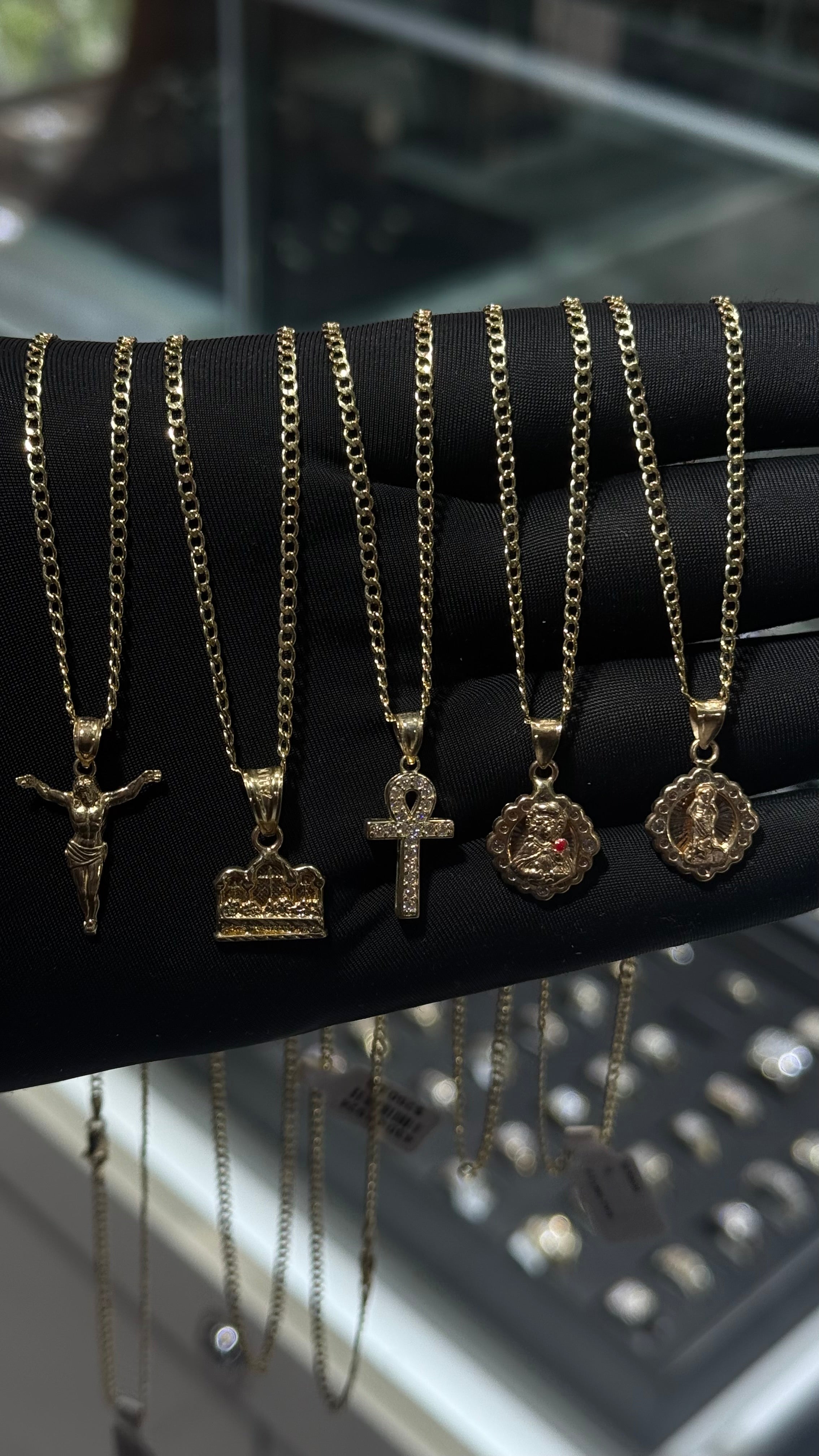 10k Gold Set - 2mm Cuban Chain + Pendant