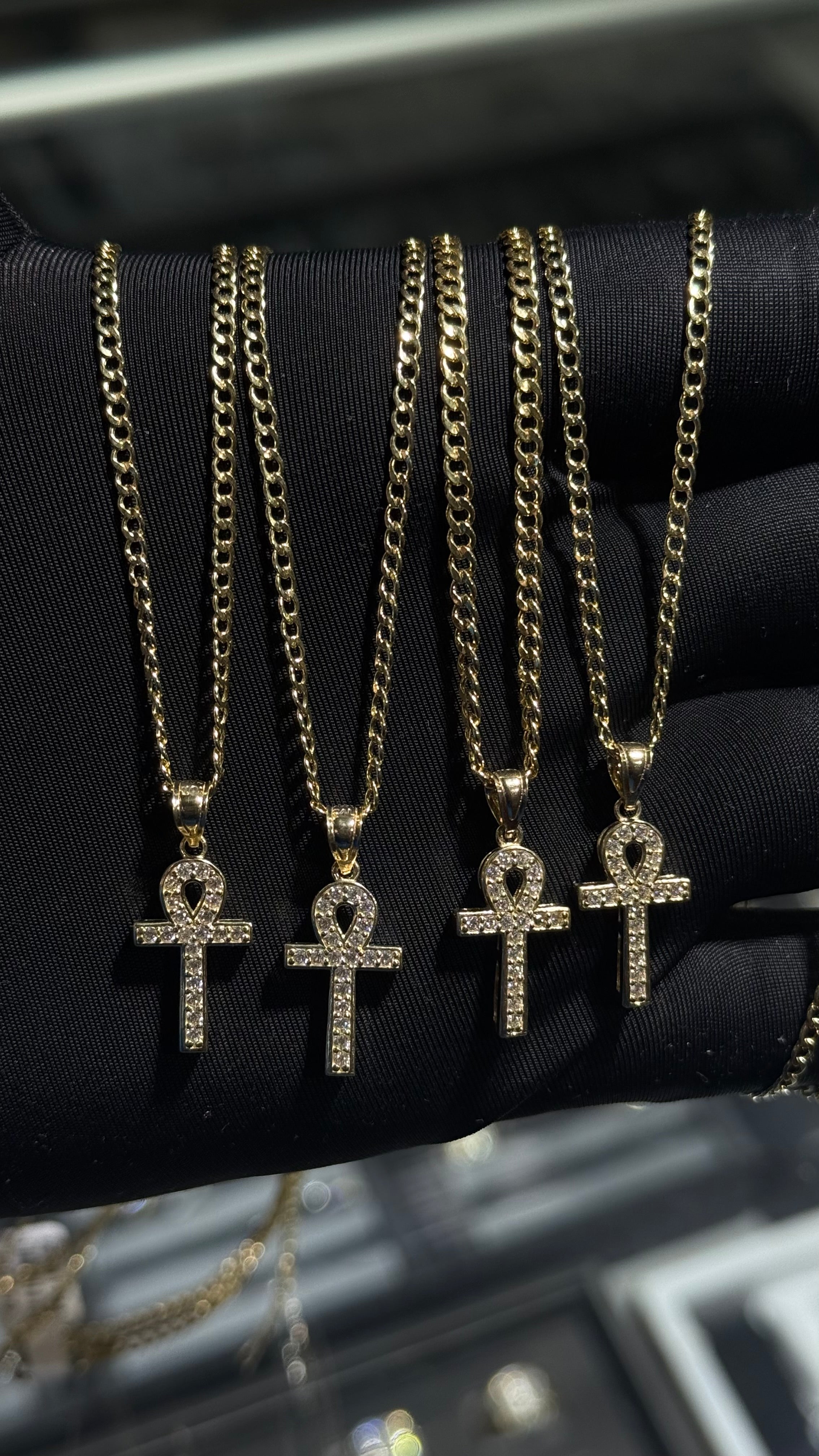 10k Gold Set - 2mm Cuban Chain + Pendant