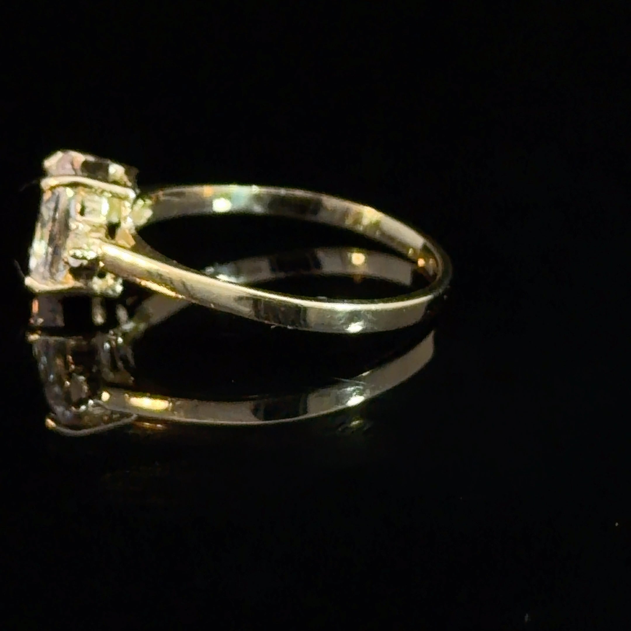 10k Gold - CZ Engagement Ring / StyleC