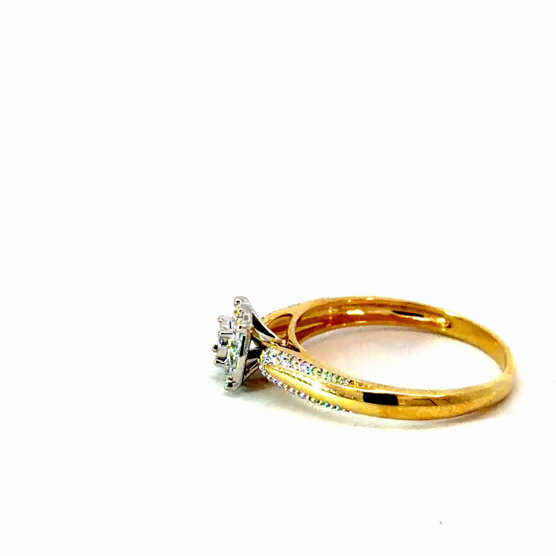 10k Gold & Diamonds Ring