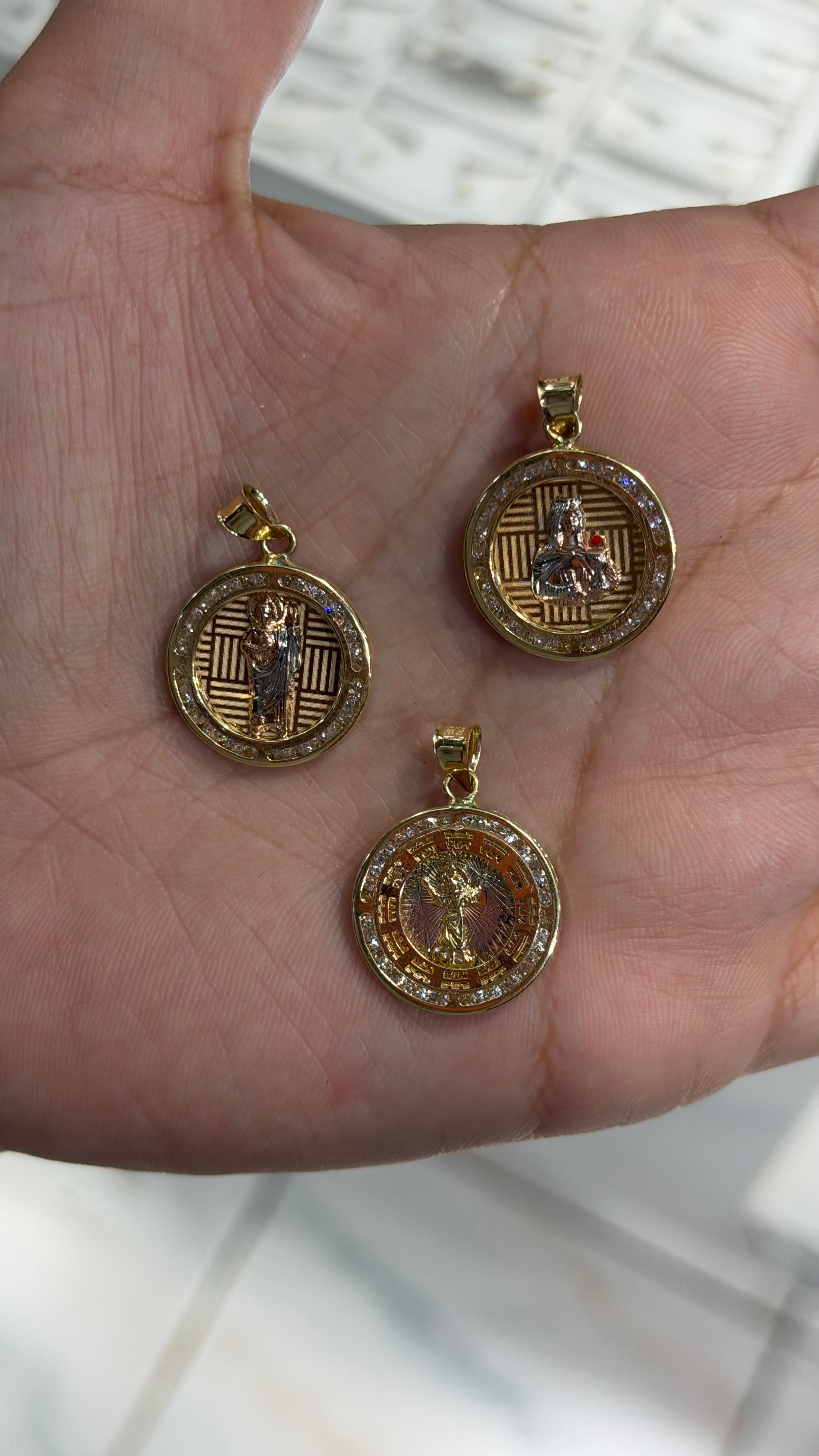 10k Gold Pendant