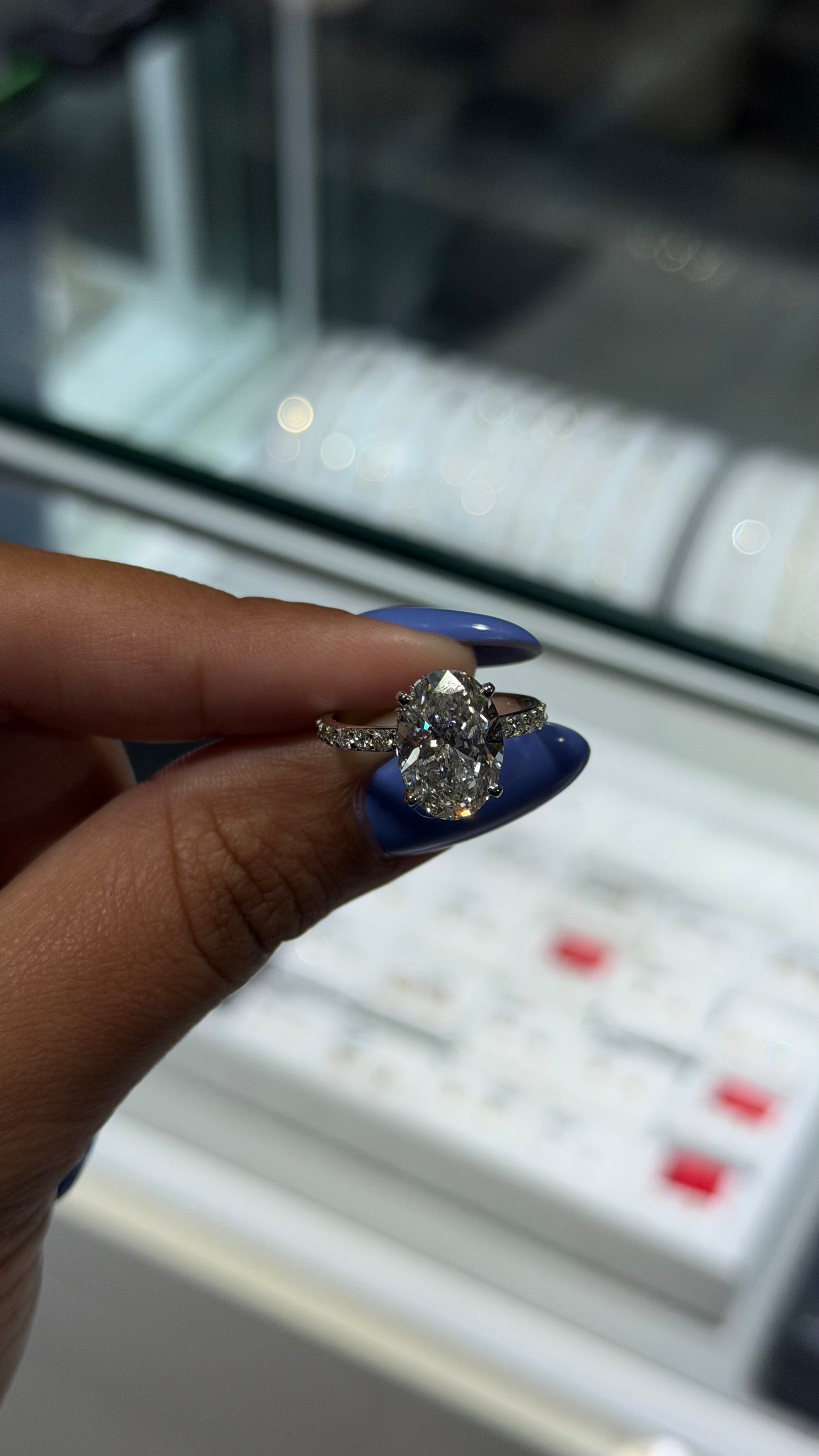 4.02ct Oval Lab Grown Diamond Ring | E/VS2 | IGI Certified