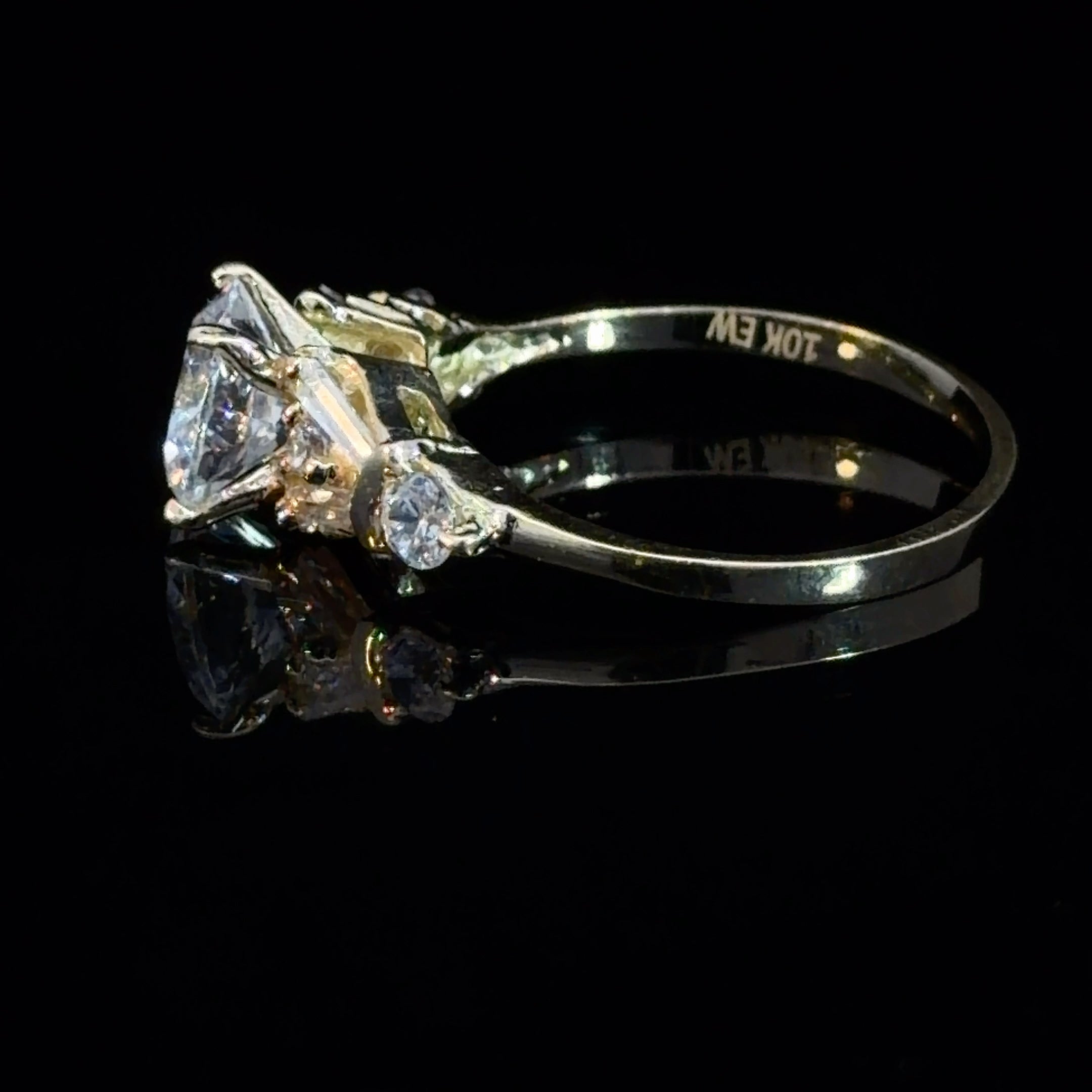 10k Gold - CZ Engagement Ring / StyleD