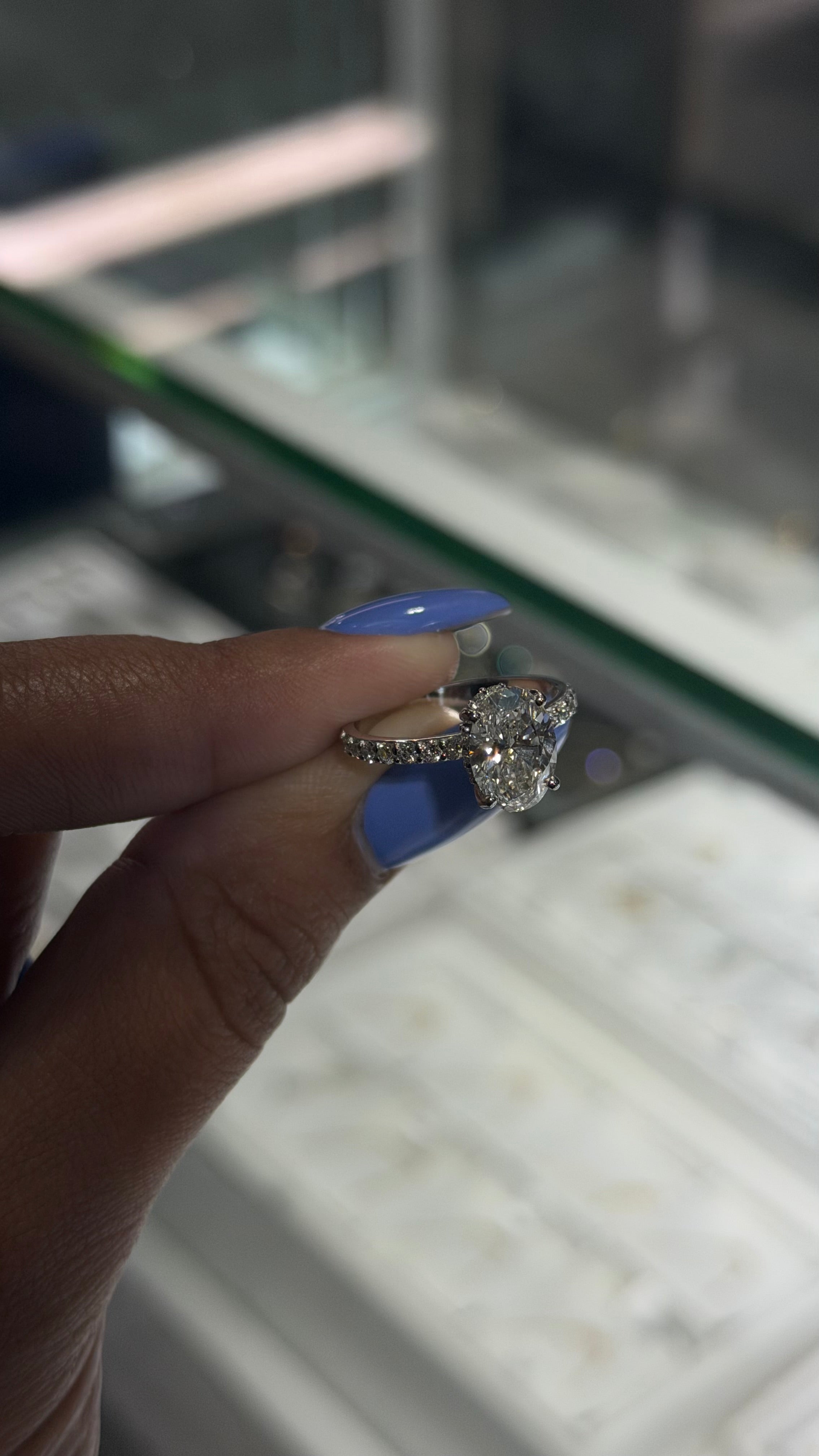 2.05ct Oval Lab Grown Diamond Ring | F/VS2 | IGI Certified