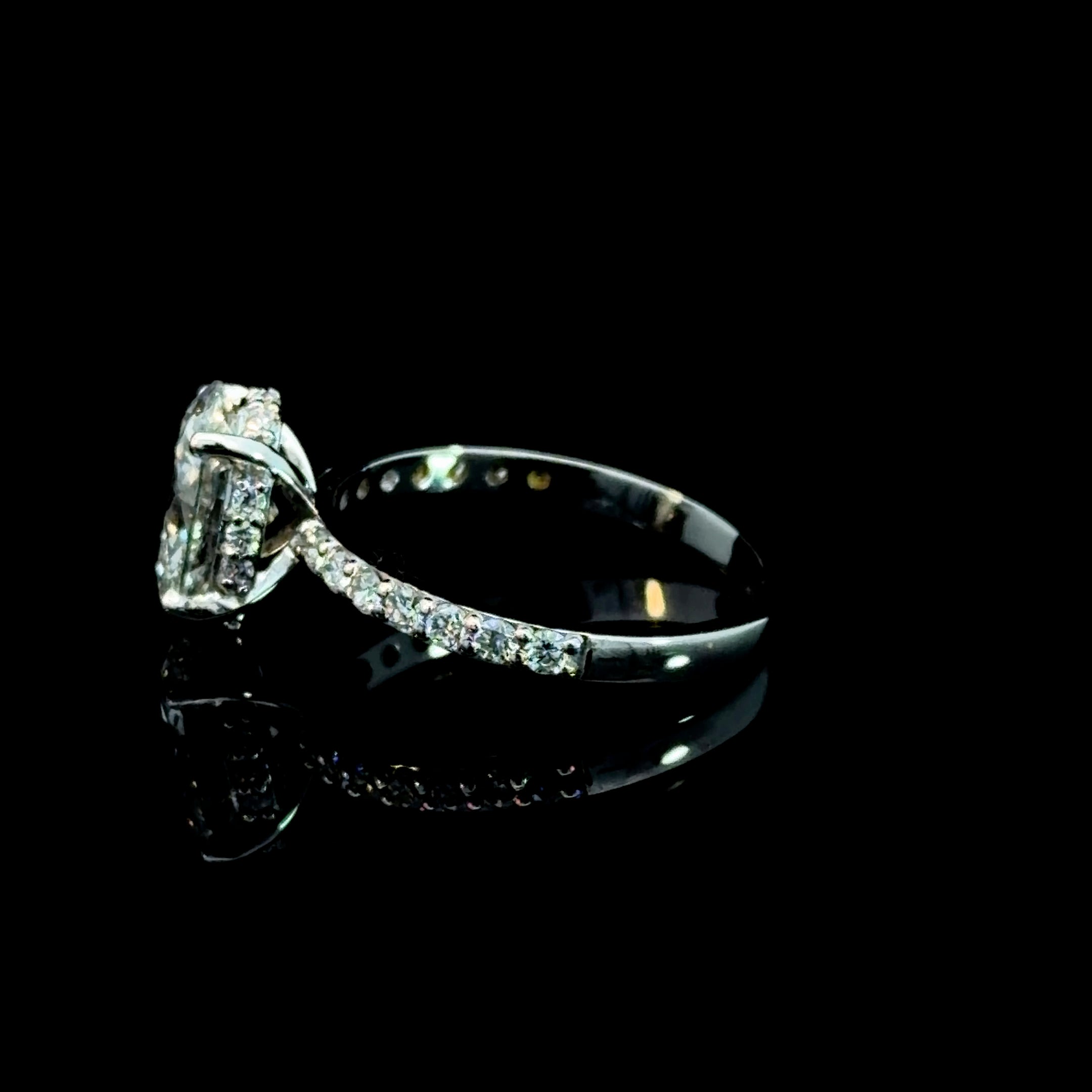 2.05ct Oval Lab Grown Diamond Ring | F/VS2 | IGI Certified