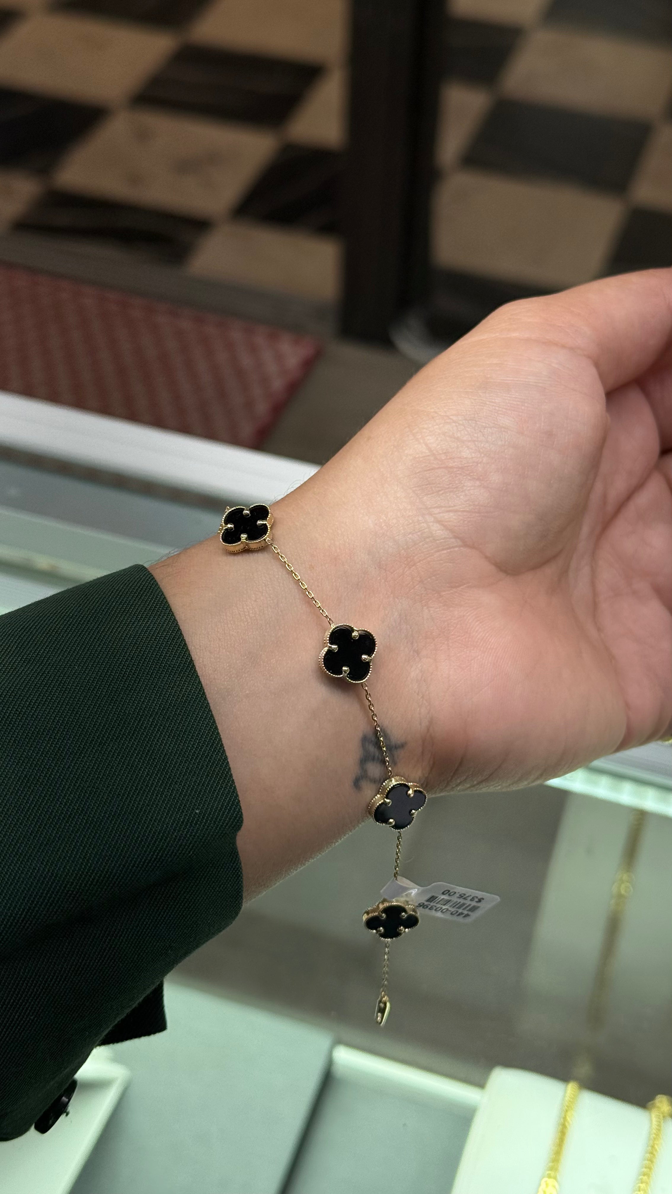 14k Gold - Medium Onyx Clover Bracelet