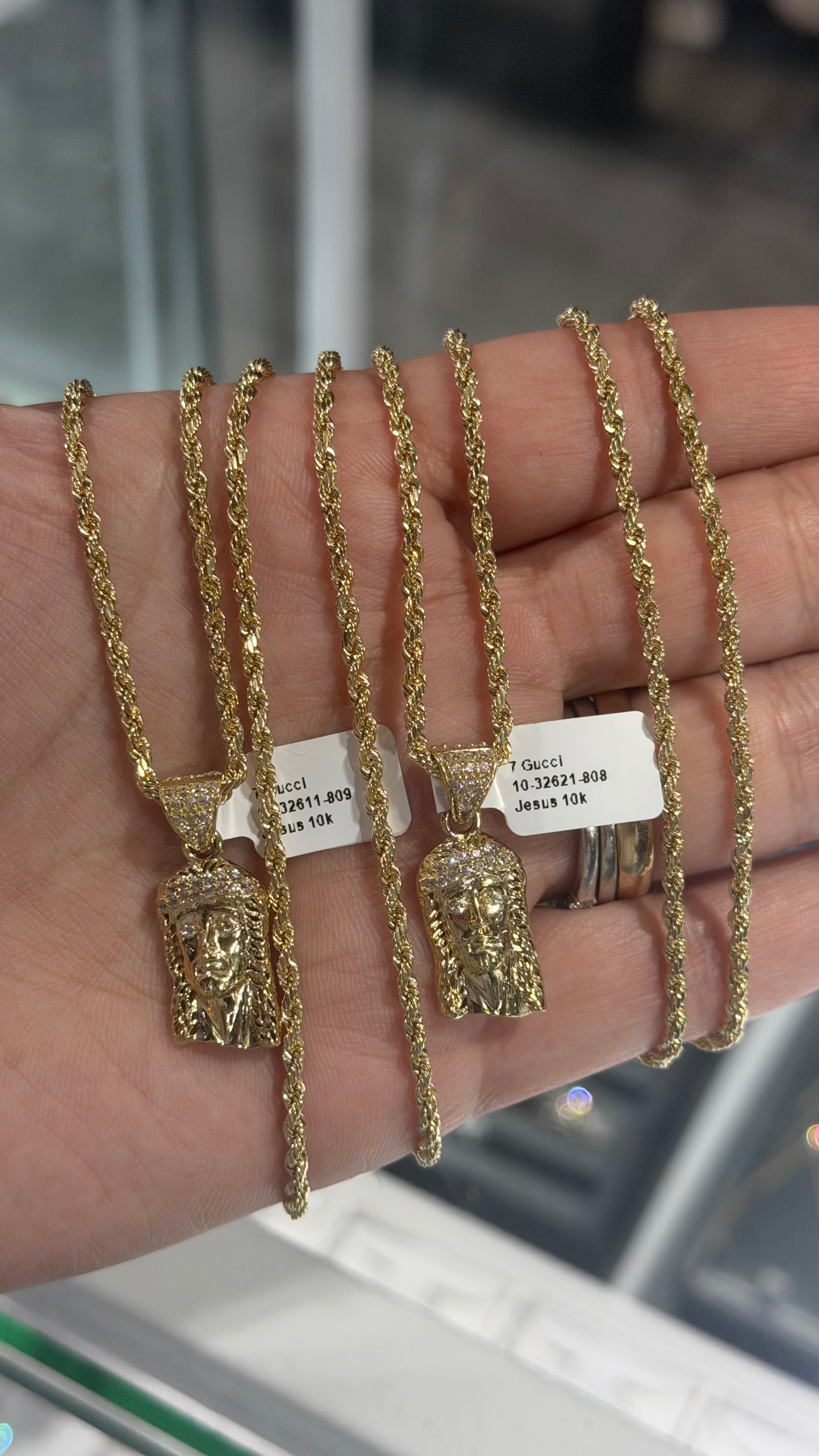 10k Gold Set - 2.5mm Rope Chain + Pendant