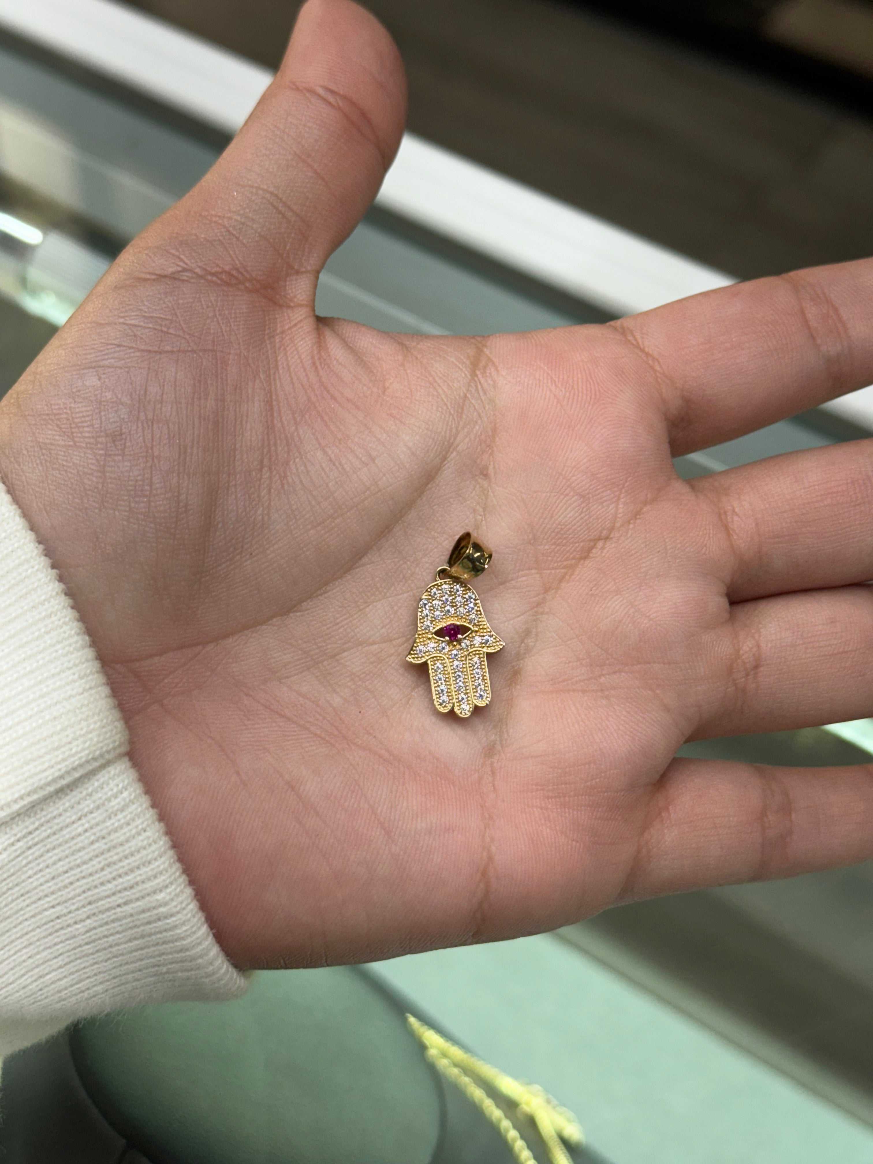 10k Gold - Small Hamsa Pendant