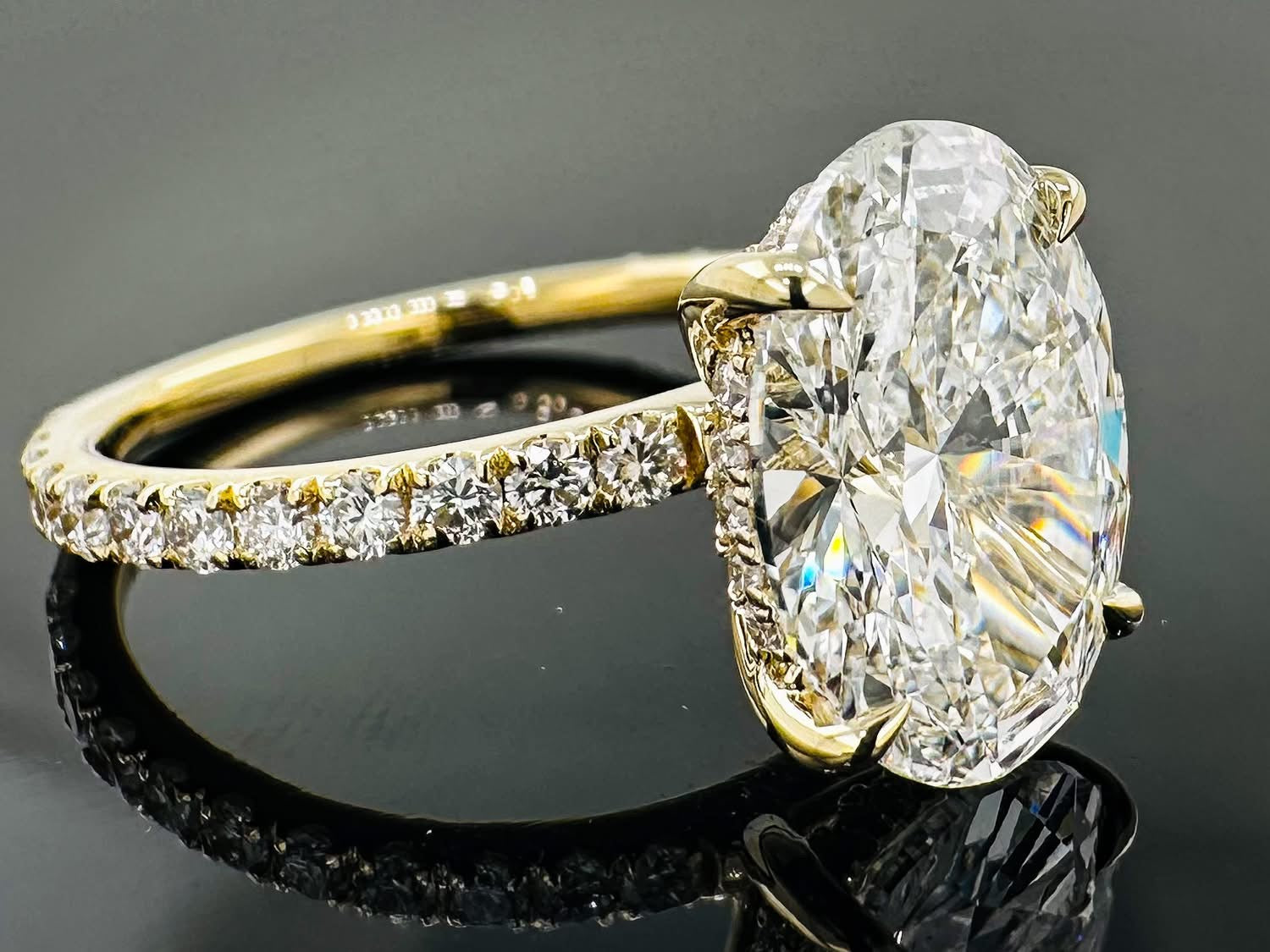 2.60 CTW Oval Cut Lab Grown Diamond Engagement Ring | 2.10 CT E/VS1 | IGI Certified | 14K Gold