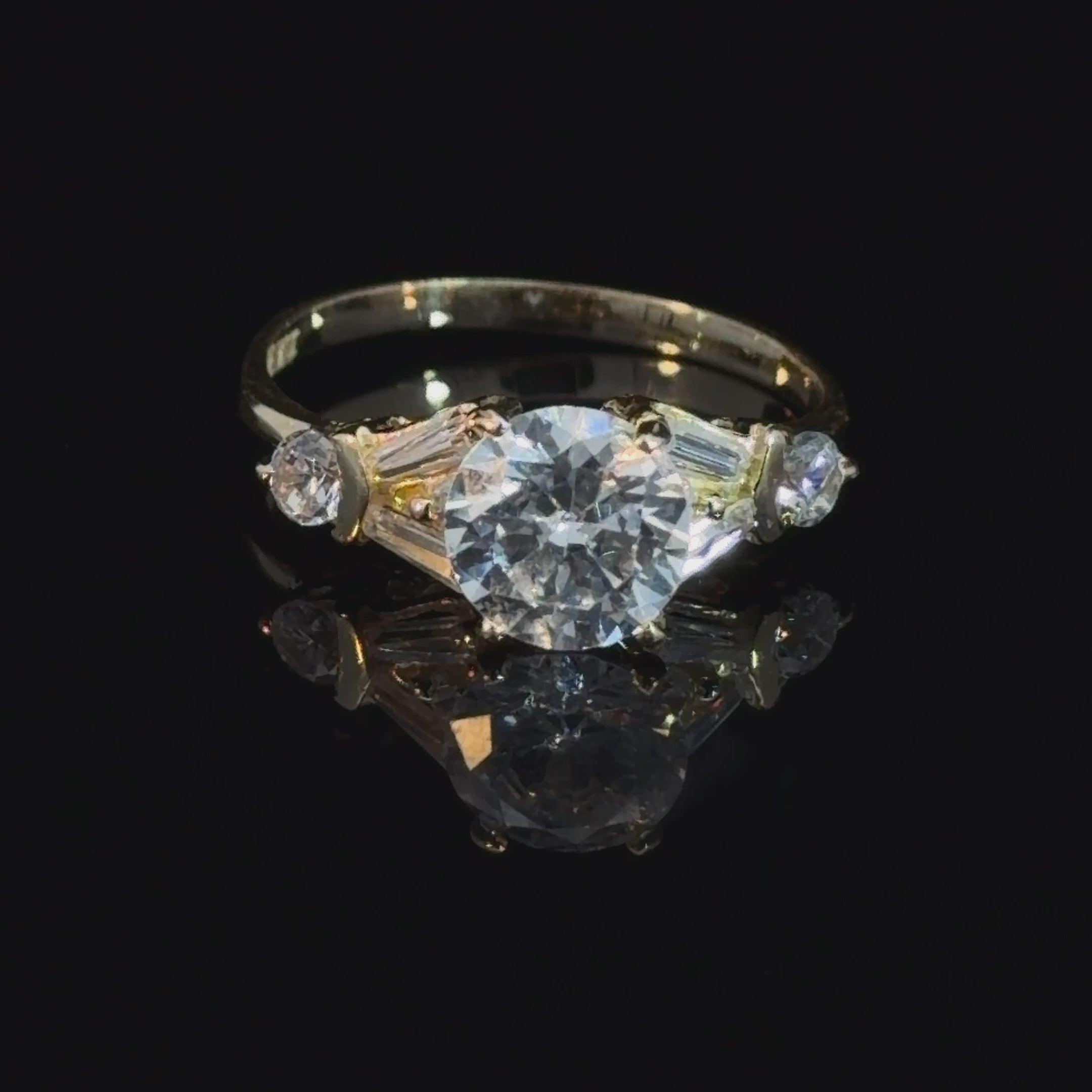 10k Gold - CZ Engagement Ring / StyleD