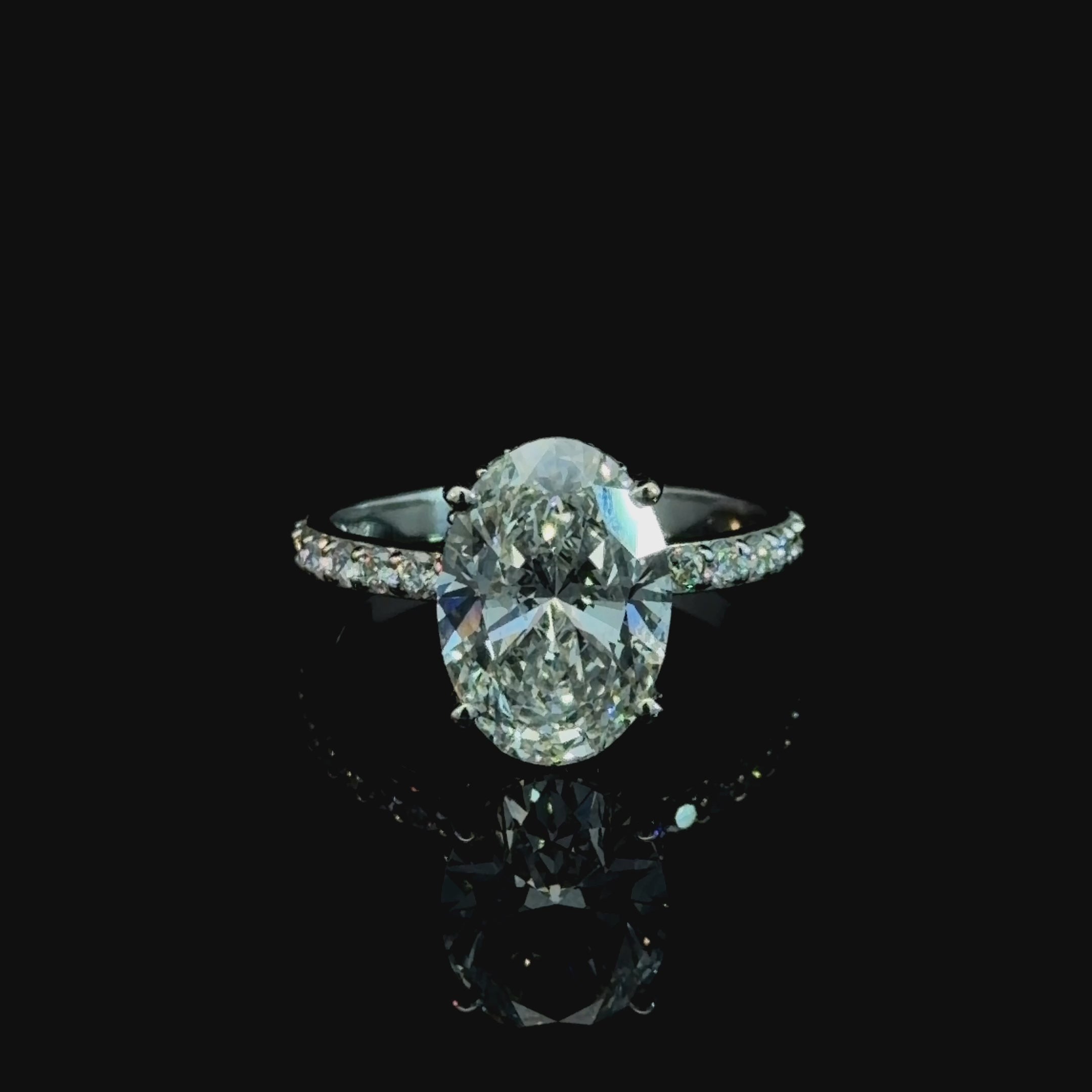 4.02ct Oval Lab Grown Diamond Ring | E/VS2 | IGI Certified